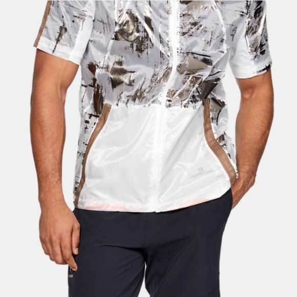 Men's UA Perpetual Short Sleve Windbreaker NWT - Picture 4 of 13